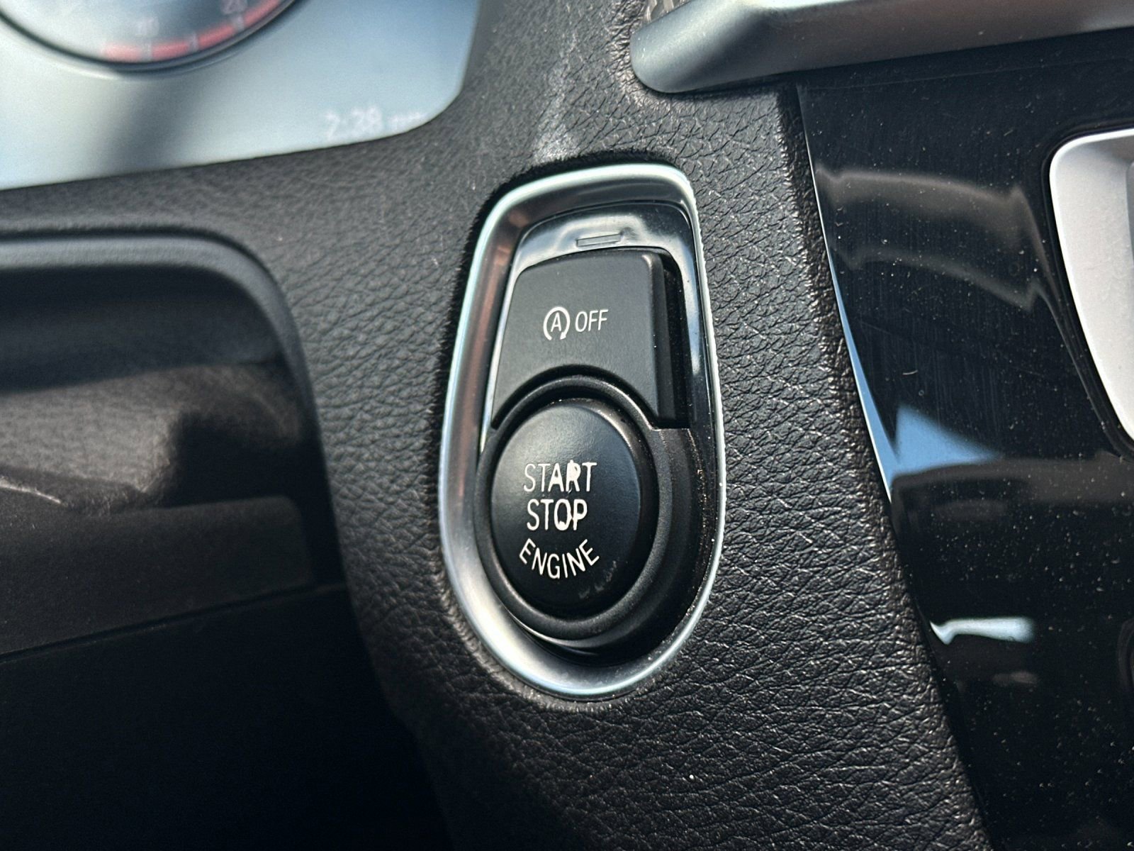 Used 2018 BMW M2 image 18