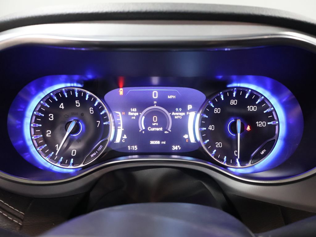 Certified 2025 Chrysler Pacifica Limited image 45