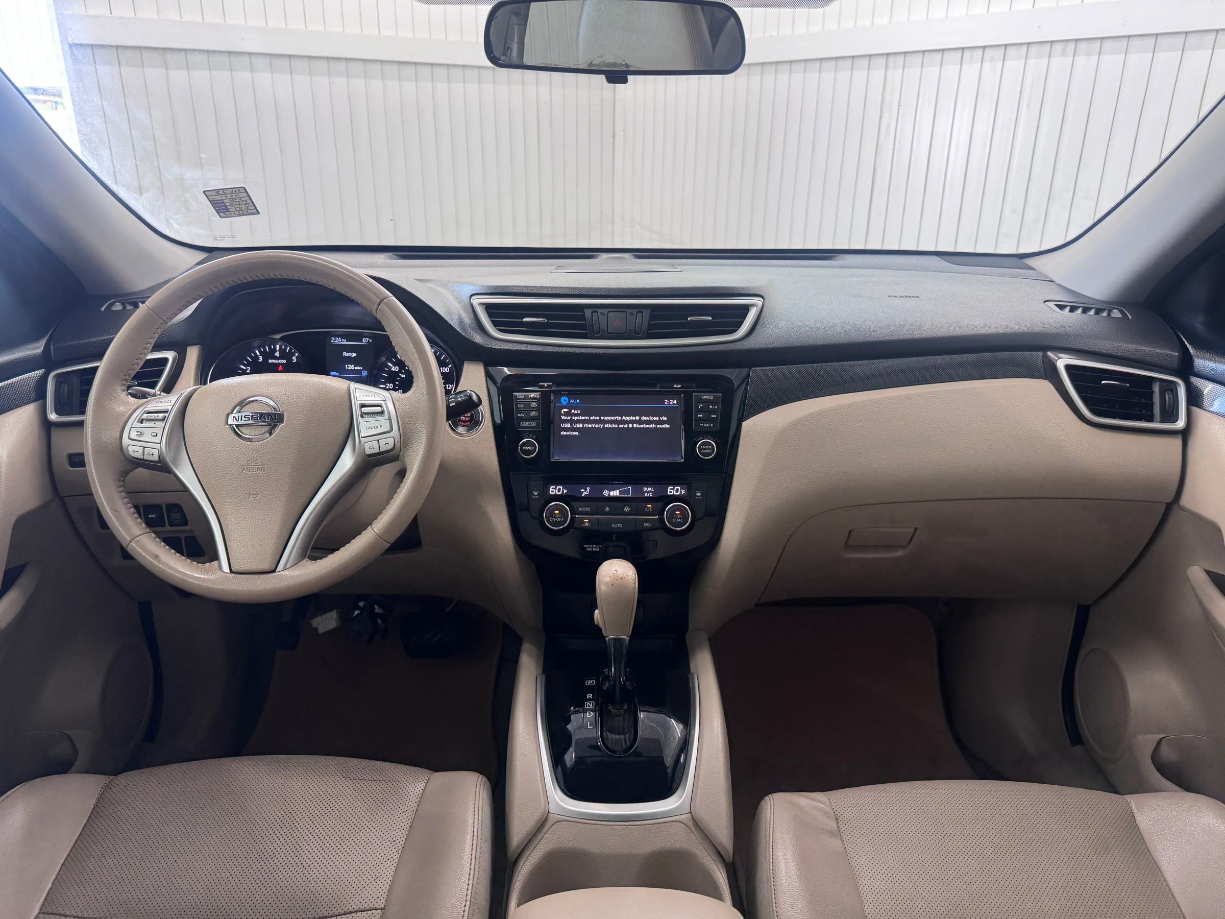 Used 2015 Nissan Rogue SL image 17