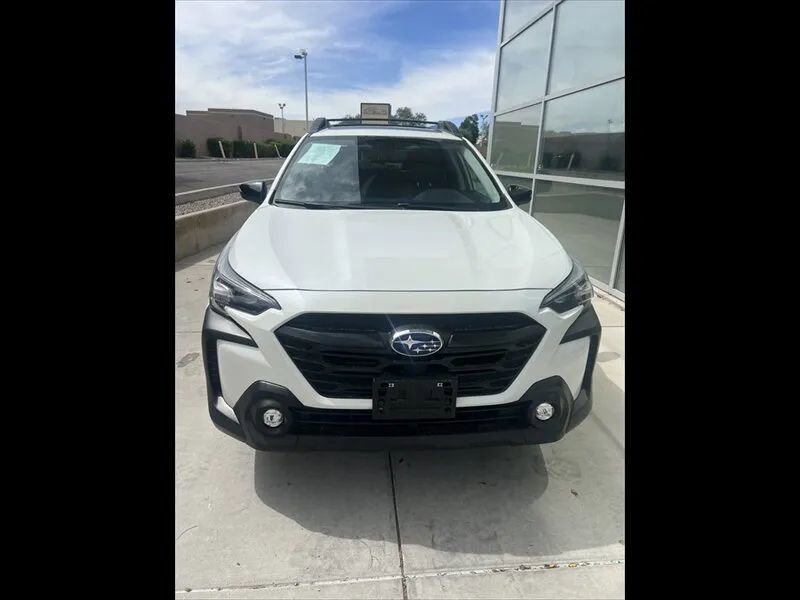 Used 2024 Subaru Outback Onyx Edition AWD/4WD image 3