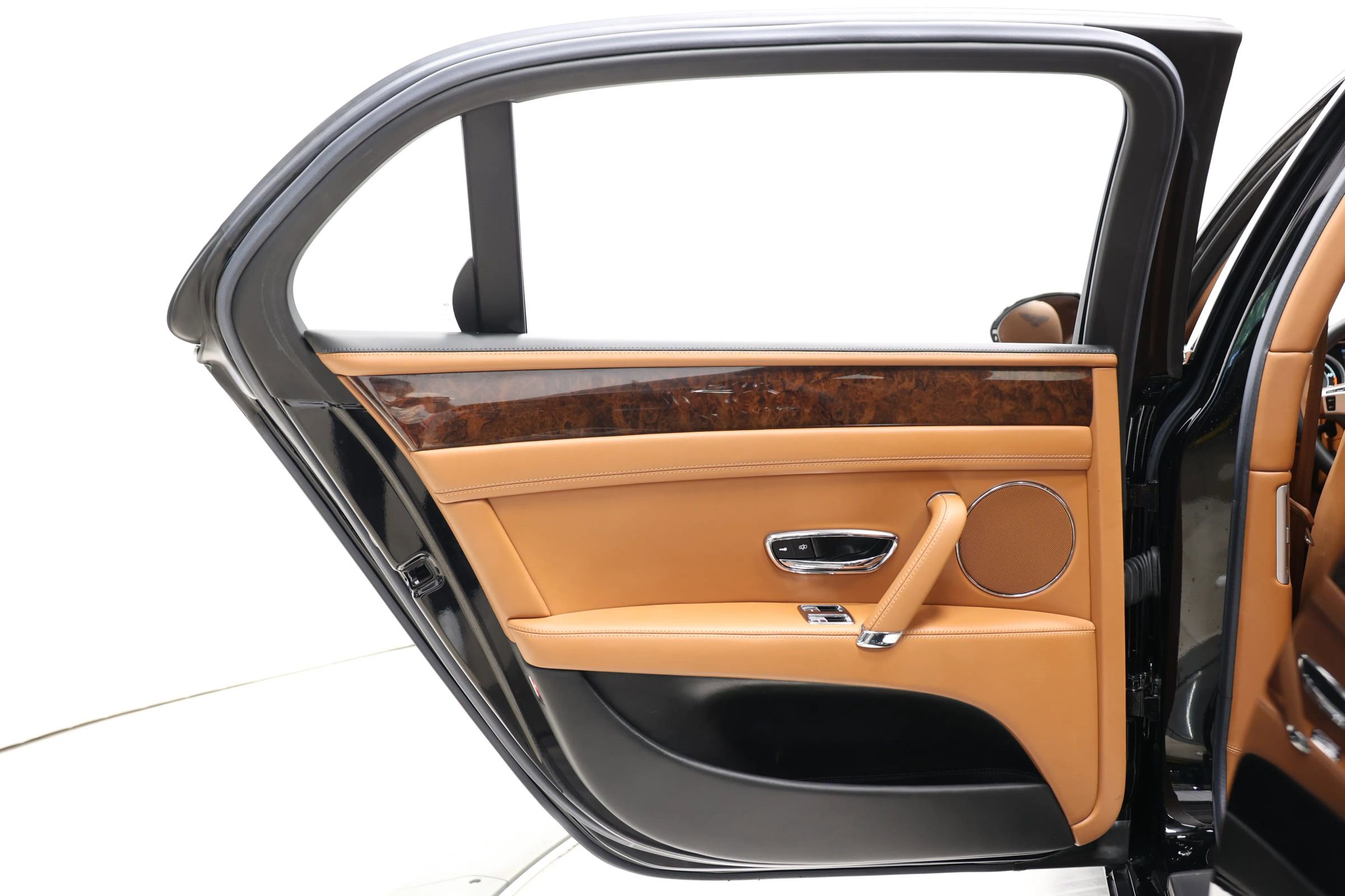 Used 2015 Bentley Flying Spur V8 AWD/4WD image 36