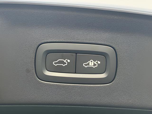 Used 2022 Polestar Polestar 2 AWD/4WD image 23