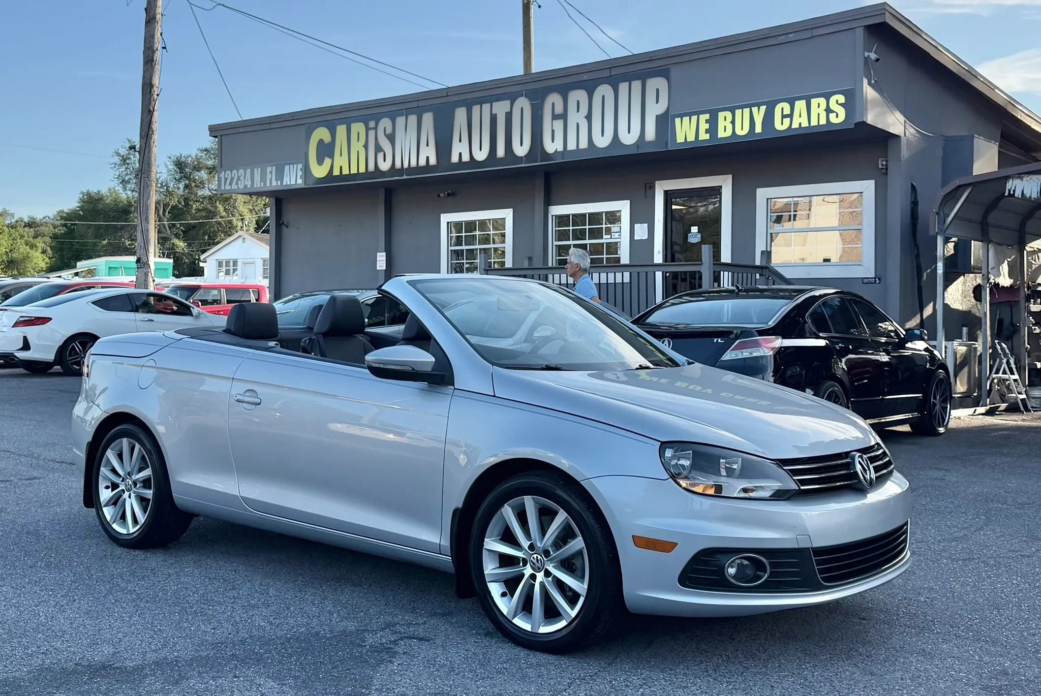 Used 2015 Volkswagen Eos Komfort FWD image 2