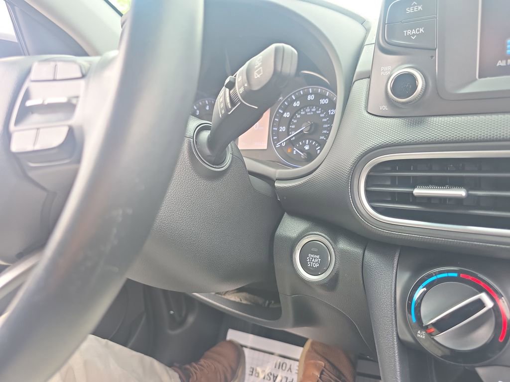 Used 2019 Hyundai Kona SEL FWD image 27