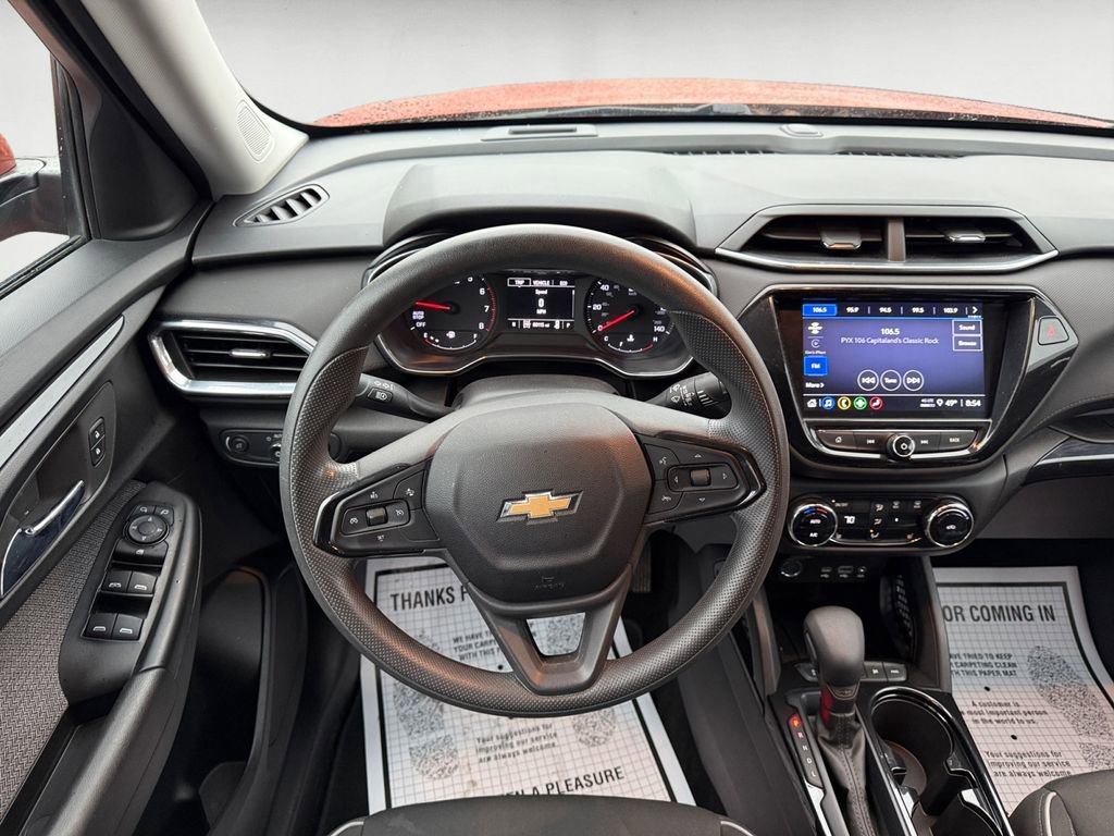 Used 2022 Chevrolet TrailBlazer LT w/ Convenience Package image 12