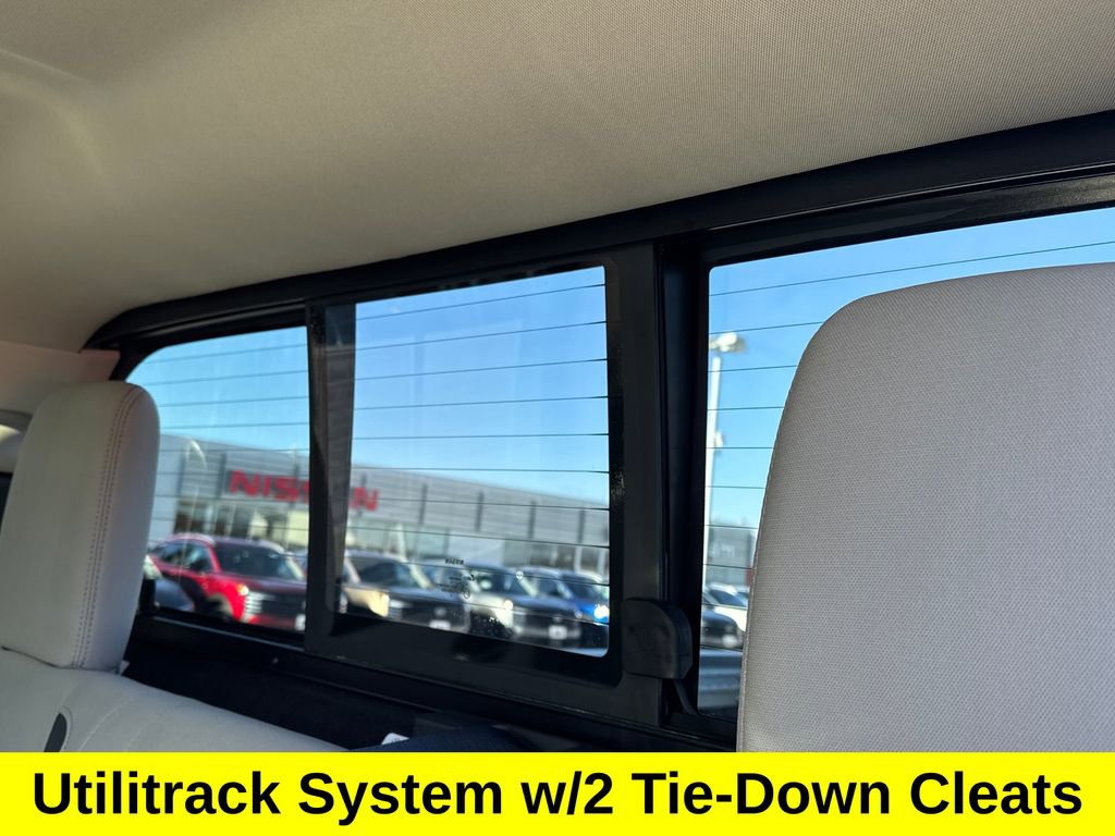 Used 2024 Nissan Titan SV w/ SV Convenience Package image 33