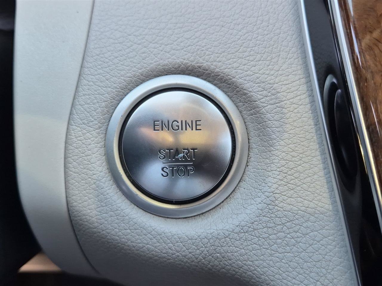 Used 2016 Mercedes-Benz C 300 4MATIC Sedan image 28