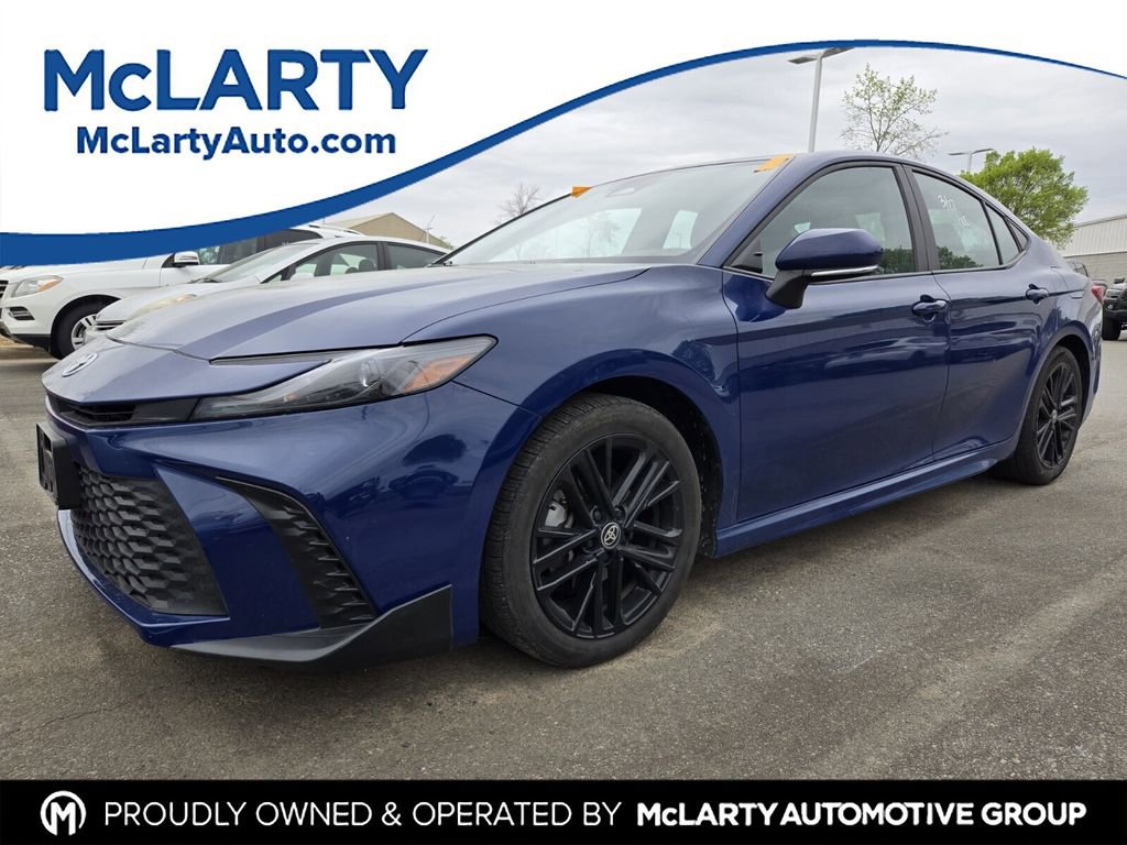 Used 2025 Toyota Camry SE