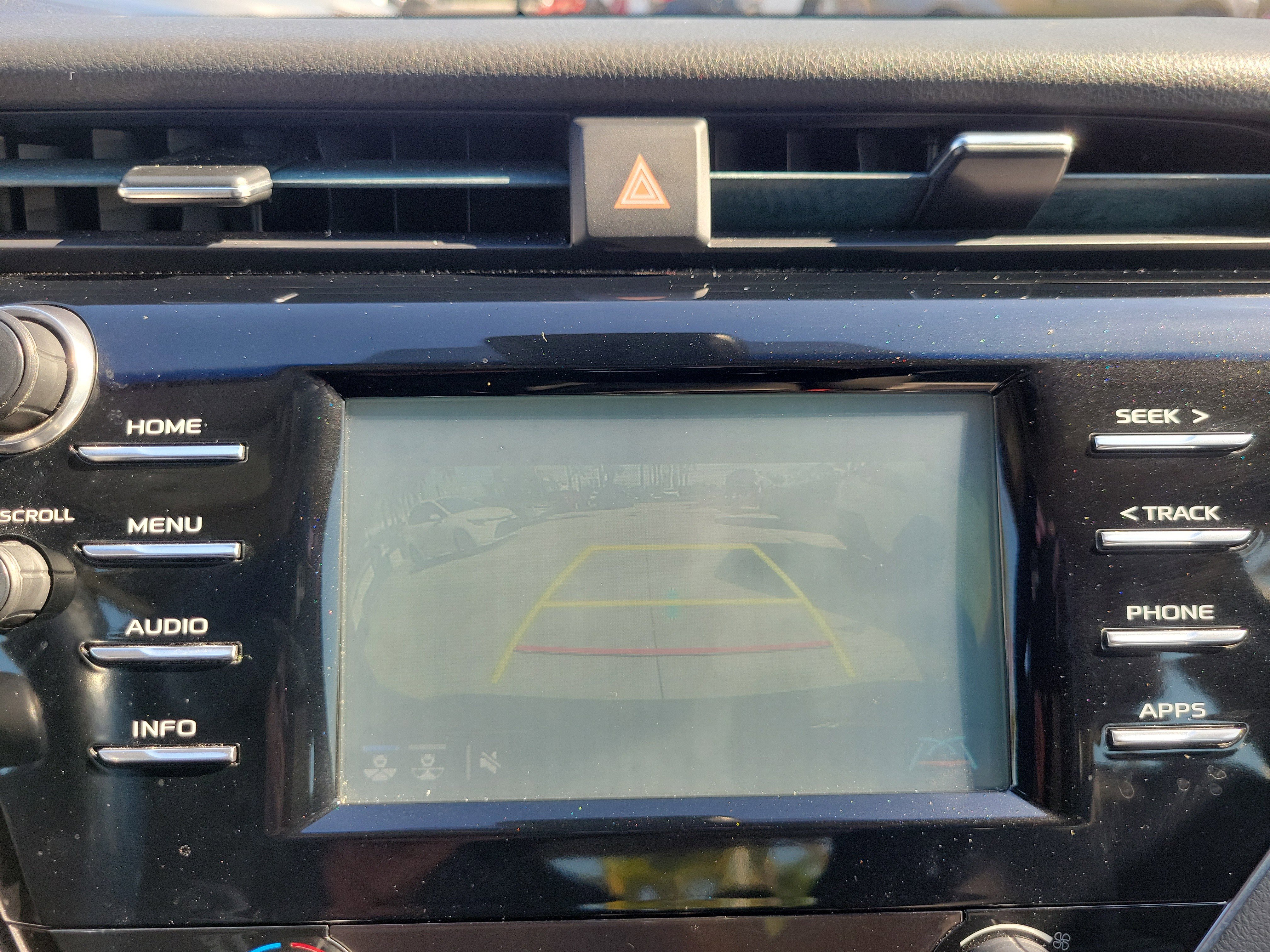 Used 2018 Toyota Camry SE image 27