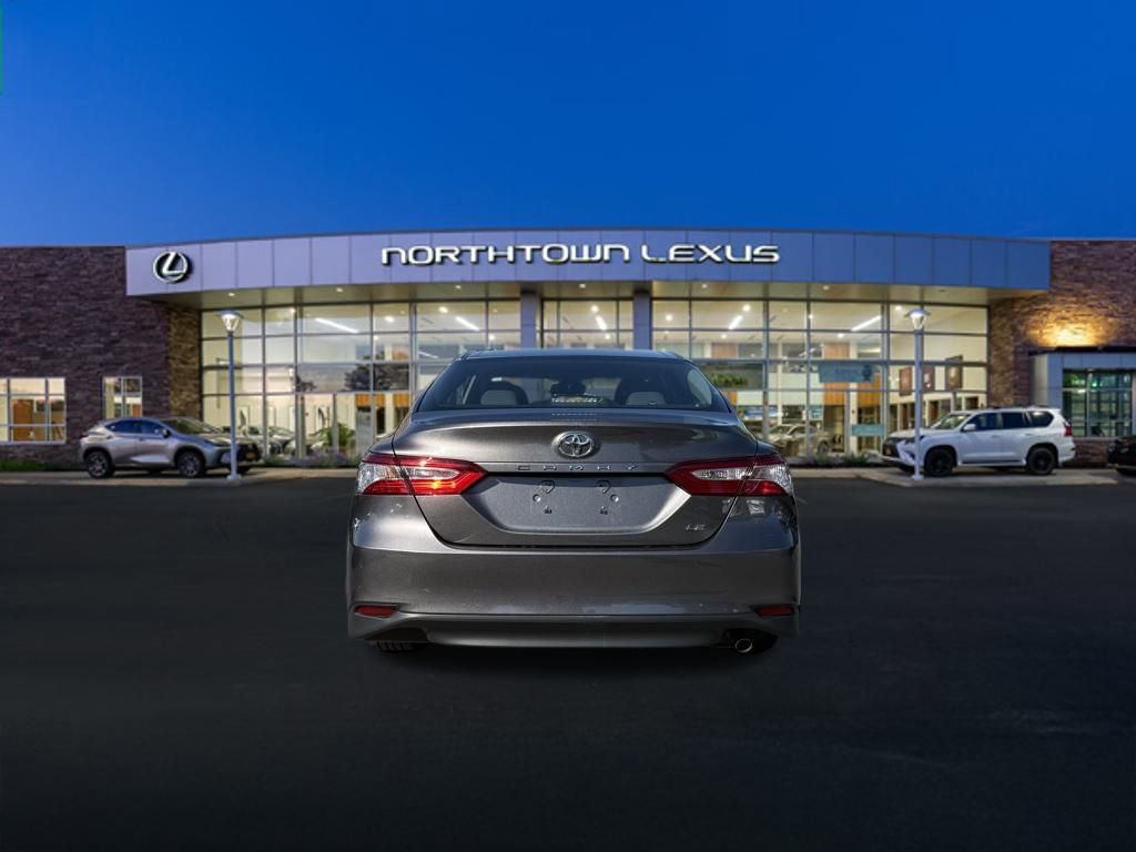 Used 2018 Toyota Camry LE image 20