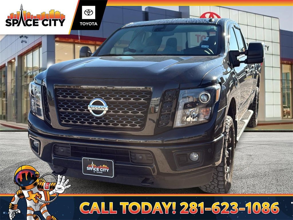 Used 2018 Nissan Titan SV w/ SV Convenience Package
