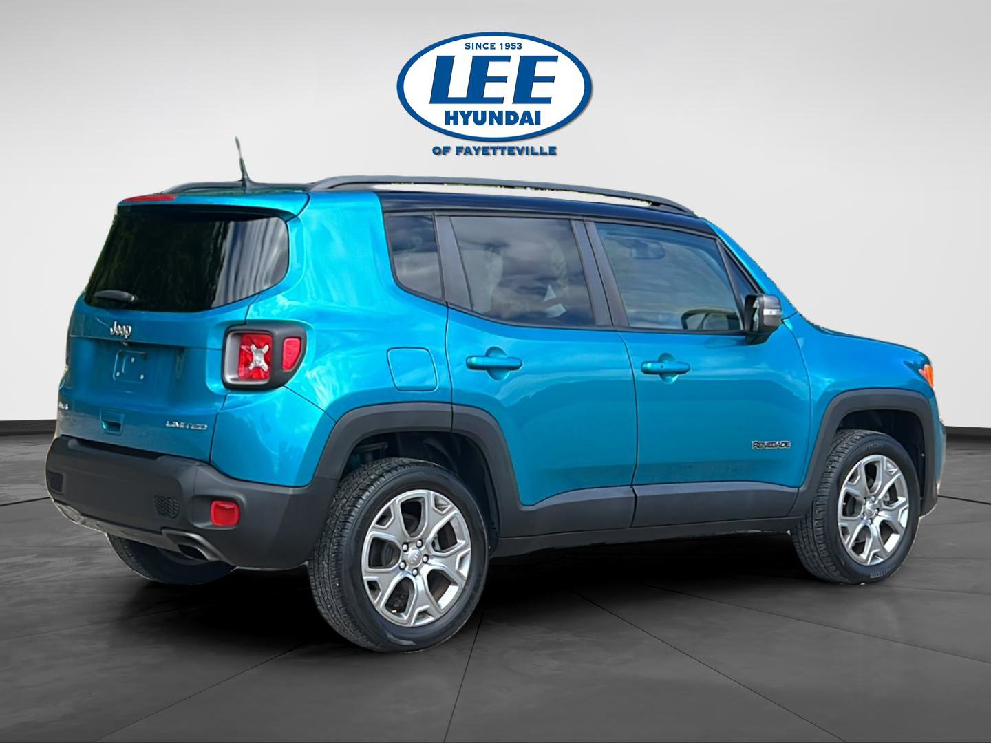 Used 2020 Jeep Renegade Limited w/ UConnect 8.4 Nav Group AWD/4WD image 3