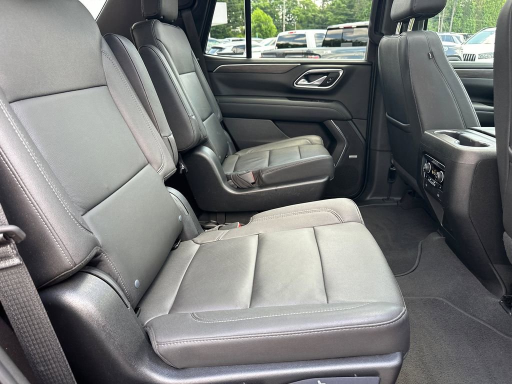 Used 2023 Chevrolet Tahoe Z71 w/ Z71 Off-Road Package AWD/4WD image 16