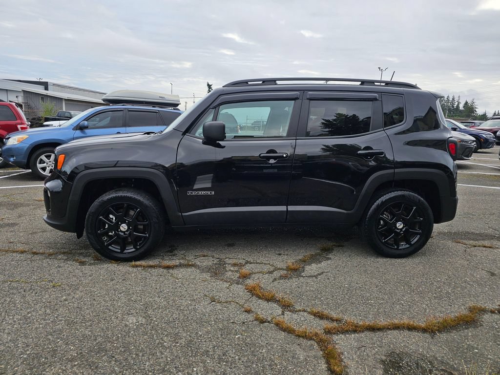 Used 2022 Jeep Renegade Sport w/ Sport Appearance Group AWD/4WD image 5