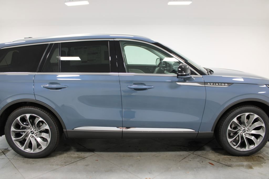 New 2025 Lincoln Aviator 2WD w/ Equipment Group 101A image 10