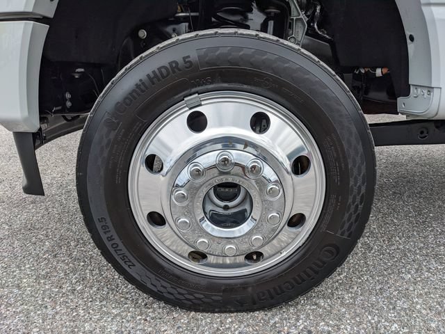 Certified 2025 Ford F450 Platinum w/ FX4 Off-Road Package AWD/4WD image 10