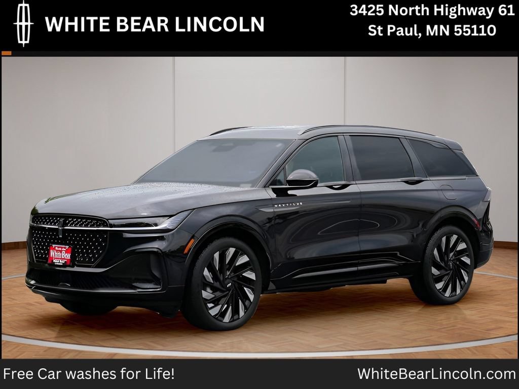 Used 2025 Lincoln Nautilus Reserve AWD/4WD image 1
