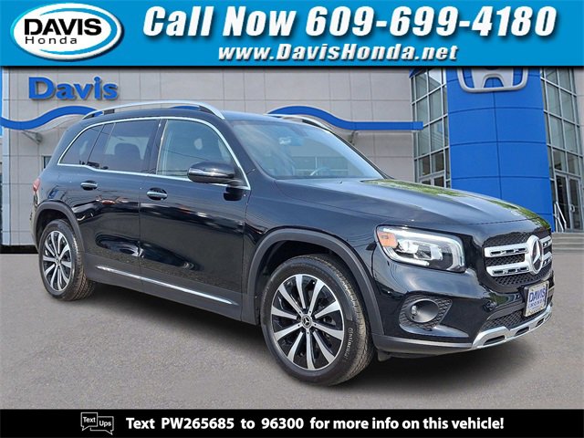 Used 2023 Mercedes-Benz GLB 250 4MATIC w/ Premium Package