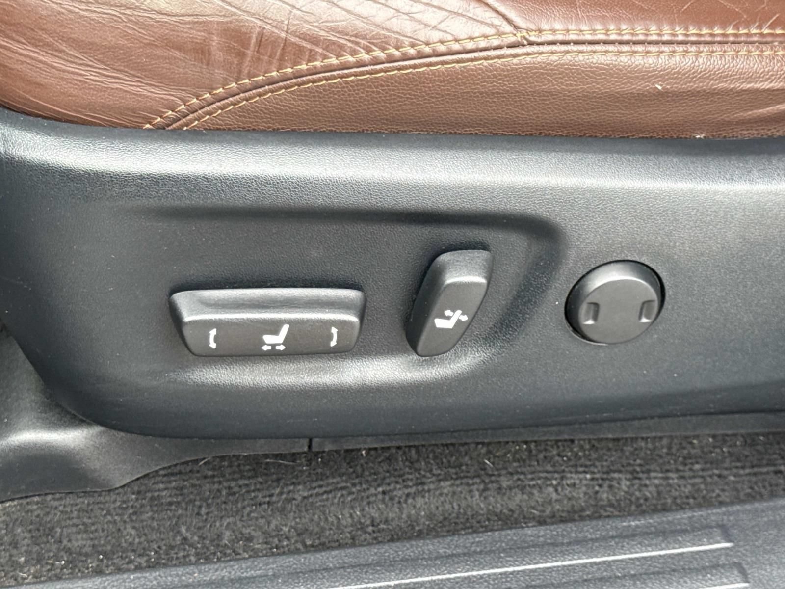 Used 2019 Toyota 4Runner Limited AWD/4WD image 22