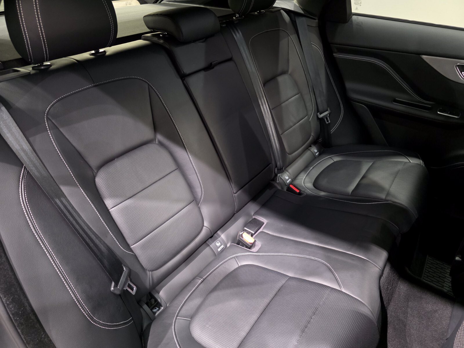 Certified 2020 Jaguar F-PACE S AWD/4WD image 22