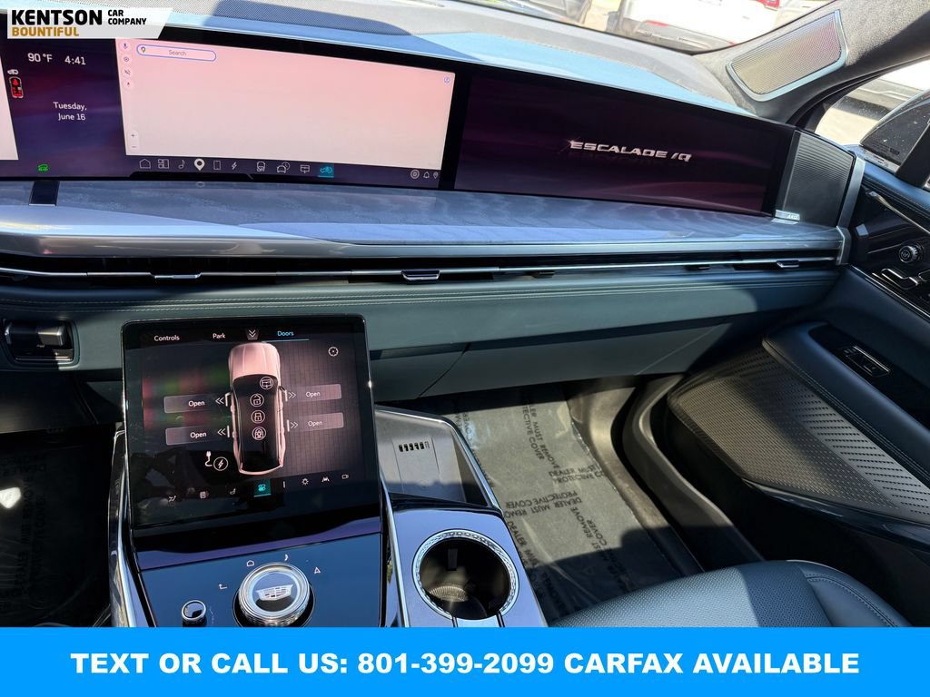 Used 2025 Cadillac Escalade IQ Luxury 2 w/ LPO, Premium Carpet Package AWD/4WD image 21