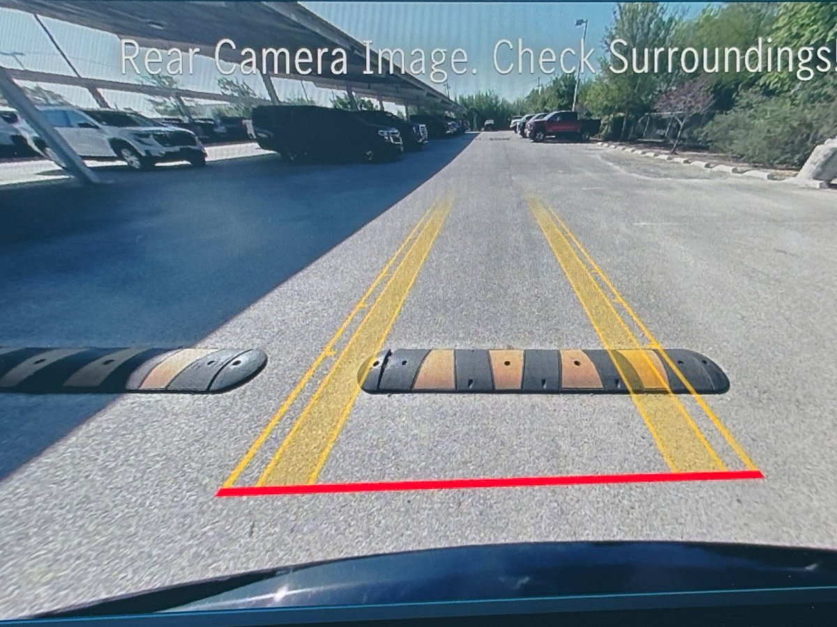 Used 2025 Mercedes-Benz GLS 450 4MATIC image 9