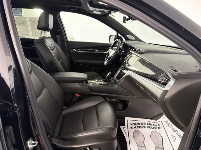 Used 2024 Cadillac XT6 Premium Luxury w/ LPO, Floor Liner Package FWD image 23