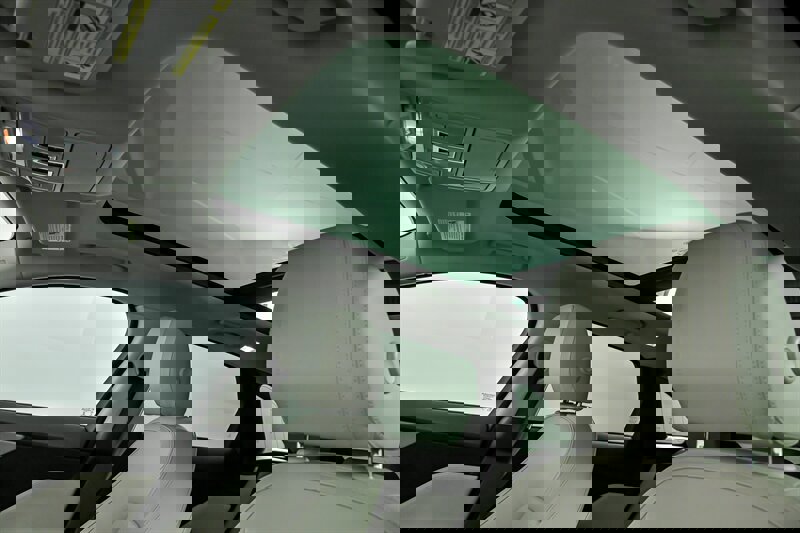 Used 2017 Jaguar F-PACE Prestige image 20