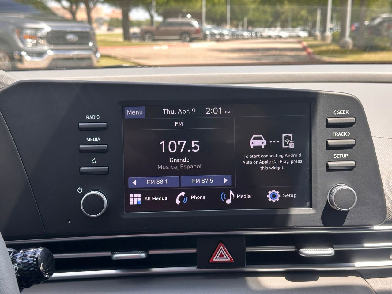 Certified 2026 Hyundai Elantra SE FWD image 33