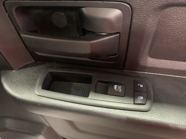 Used 2017 RAM 1500 Express AWD/4WD image 25