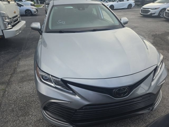 Used 2023 Toyota Camry LE FWD image 6