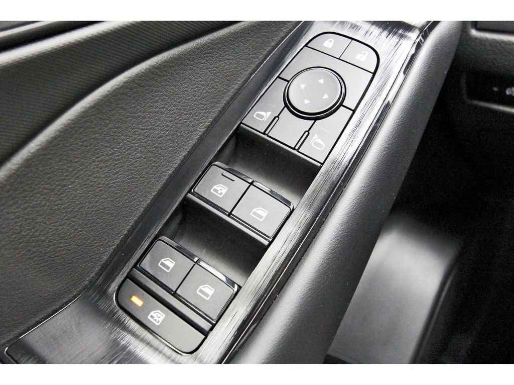 Certified 2024 Nissan Rogue S image 19