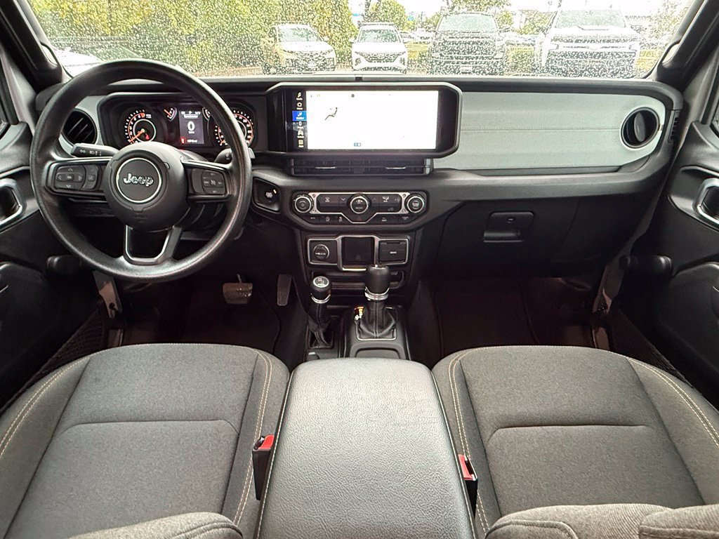 Used 2024 Jeep Gladiator Sport AWD/4WD image 27