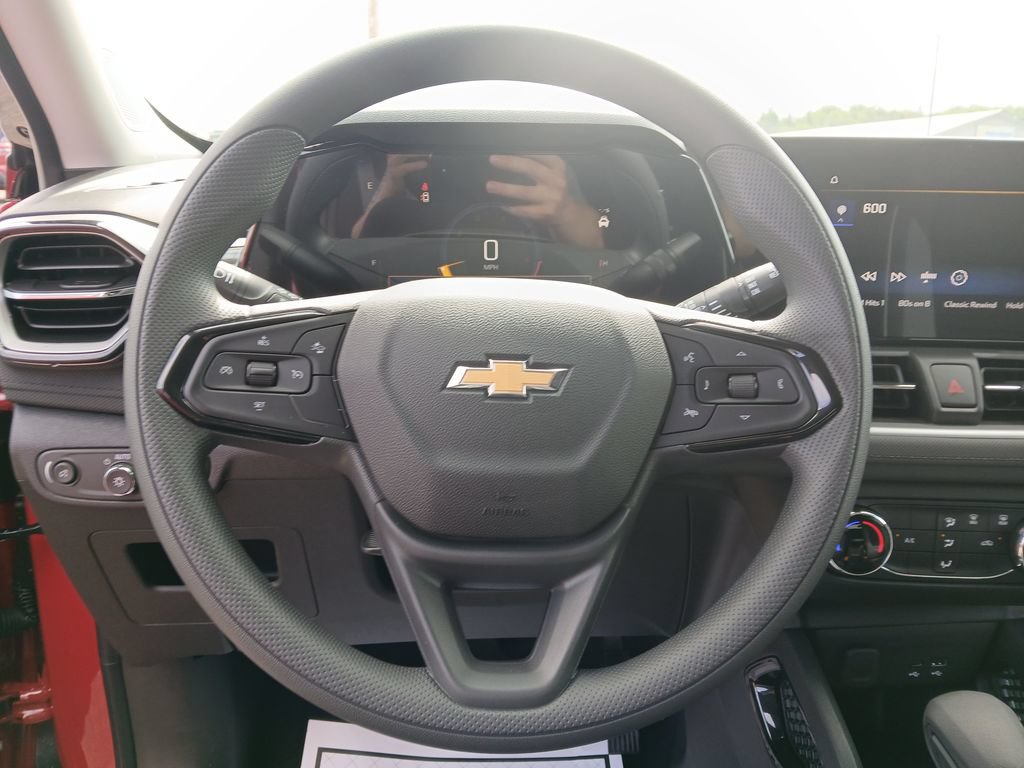 New 2026 Chevrolet TrailBlazer LS w/ LS Convenience Package AWD/4WD image 15