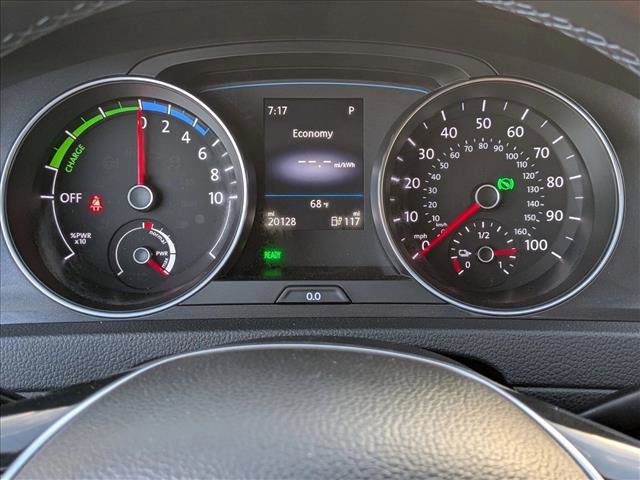 Used 2019 Volkswagen e-Golf SE w/ Driver Assistance Package image 11