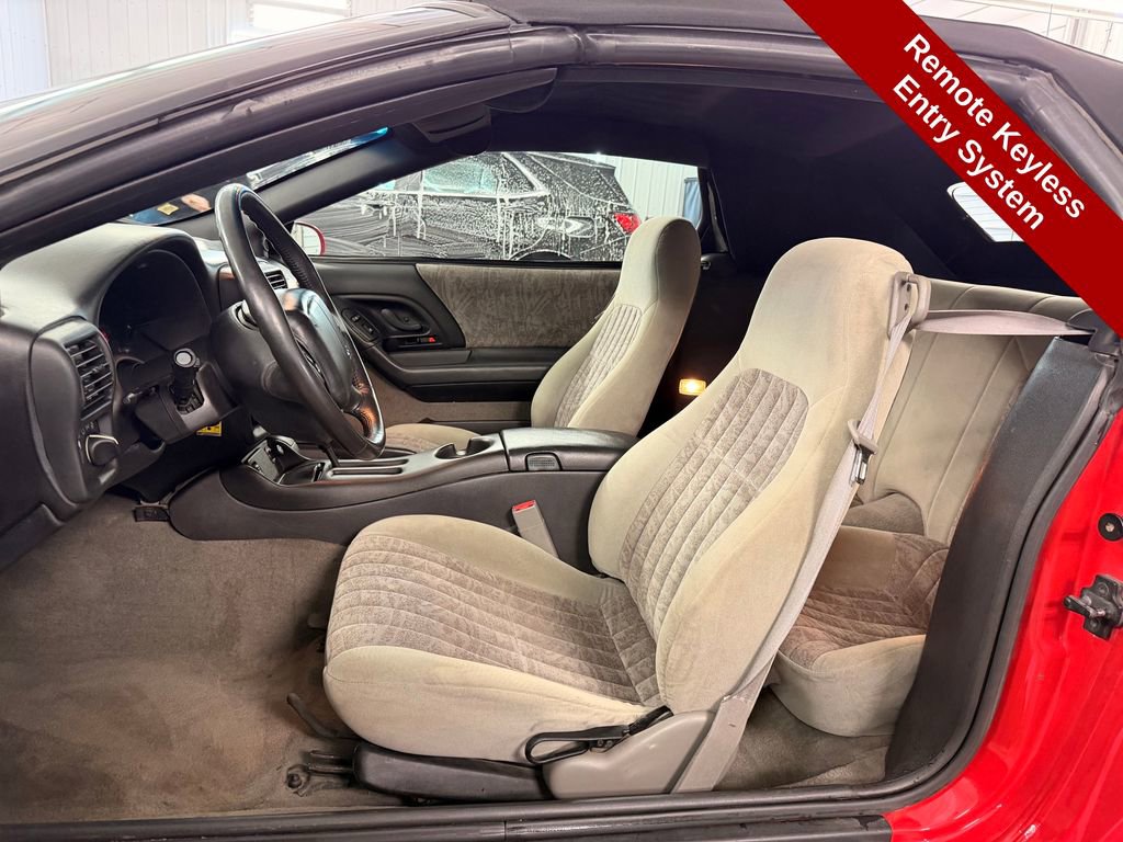 Used 2002 Chevrolet Camaro LT image 16