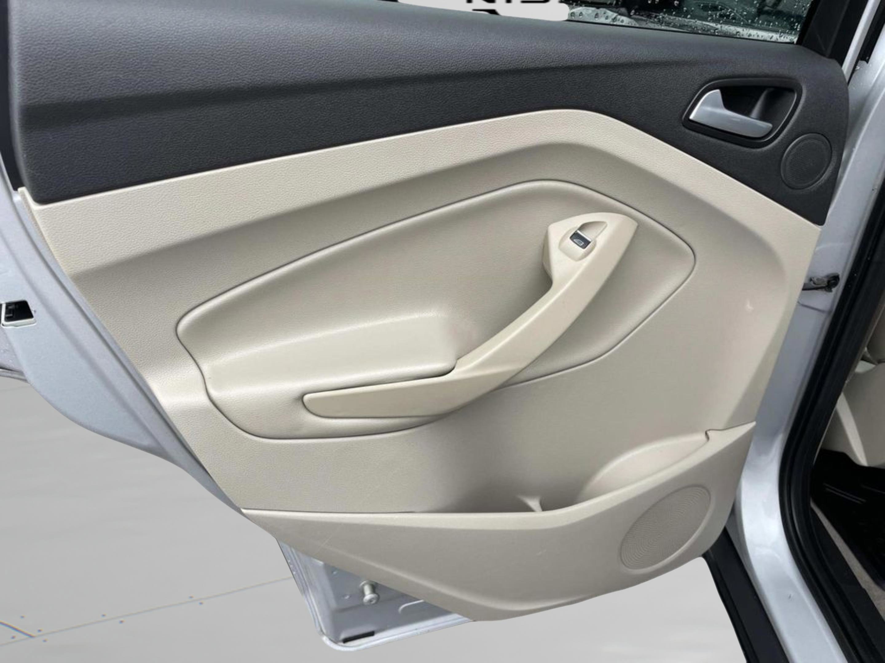 Used 2014 Ford Escape Titanium FWD image 13