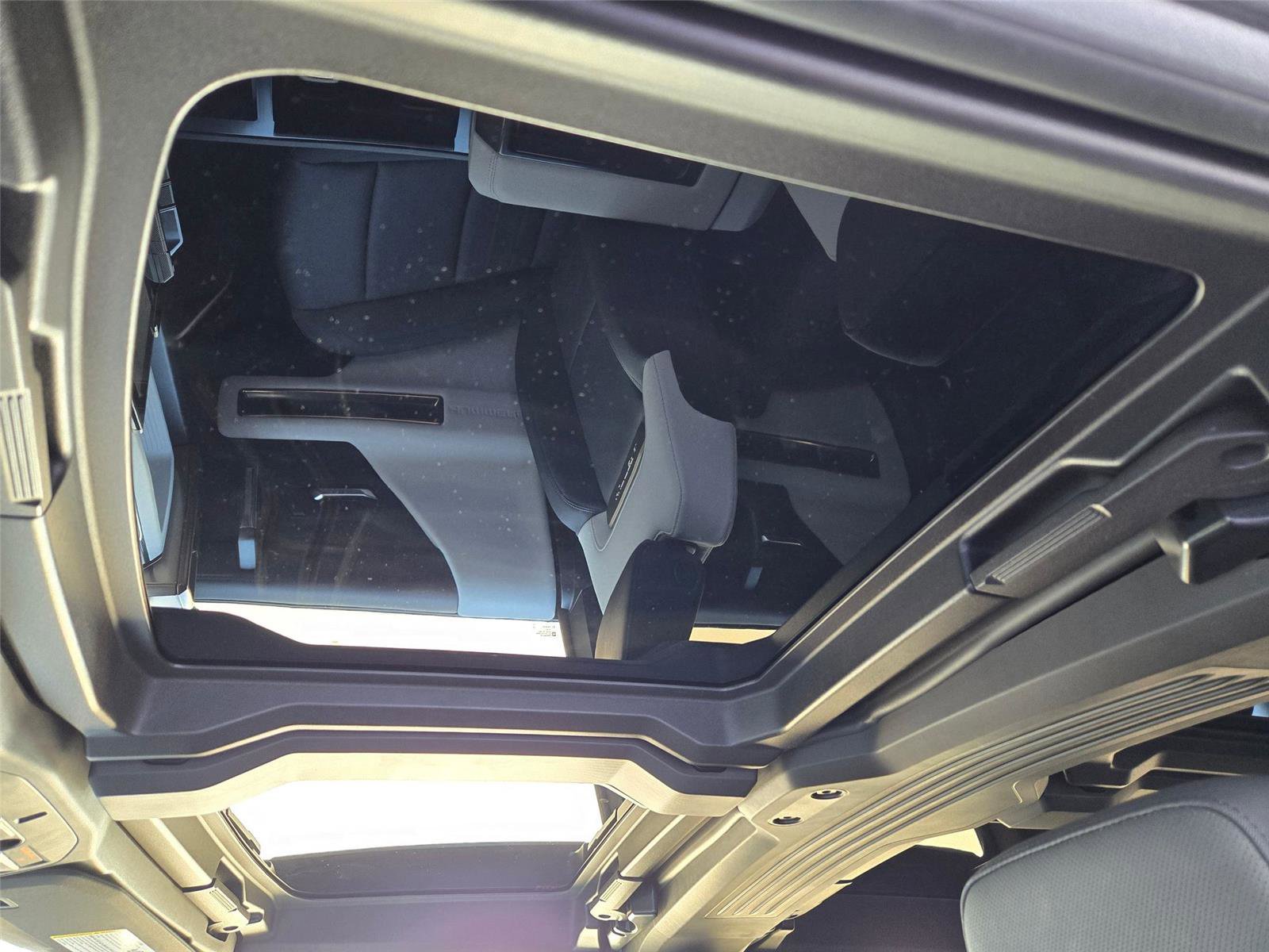 Used 2025 GMC Hummer EV 3X AWD/4WD image 9