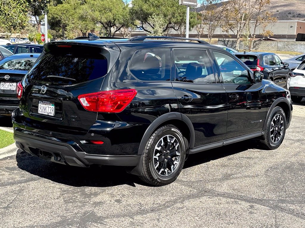 Used 2019 Nissan Pathfinder SL AWD/4WD image 3