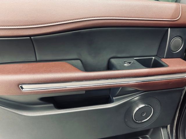 Used 2024 Ford Expedition Limited image 22