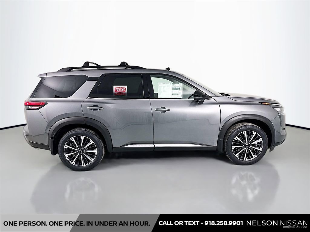 New 2026 Nissan Pathfinder Platinum image 4