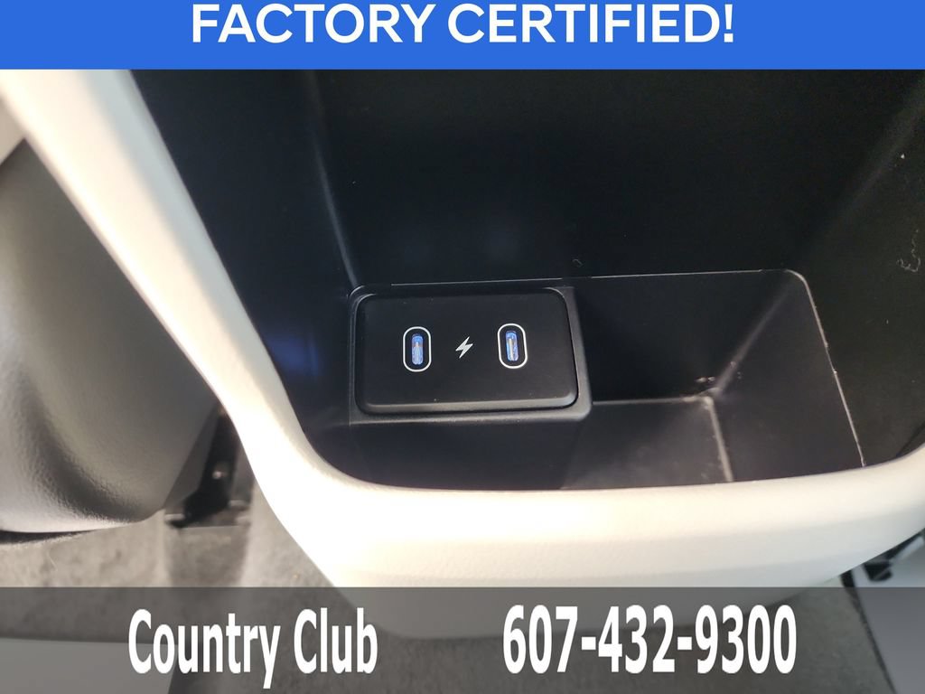 Certified 2025 Hyundai Kona SE AWD/4WD image 24