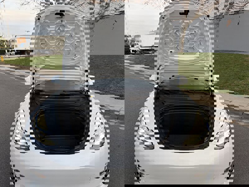 Used 2018 Tesla Model 3 Long Range image 30