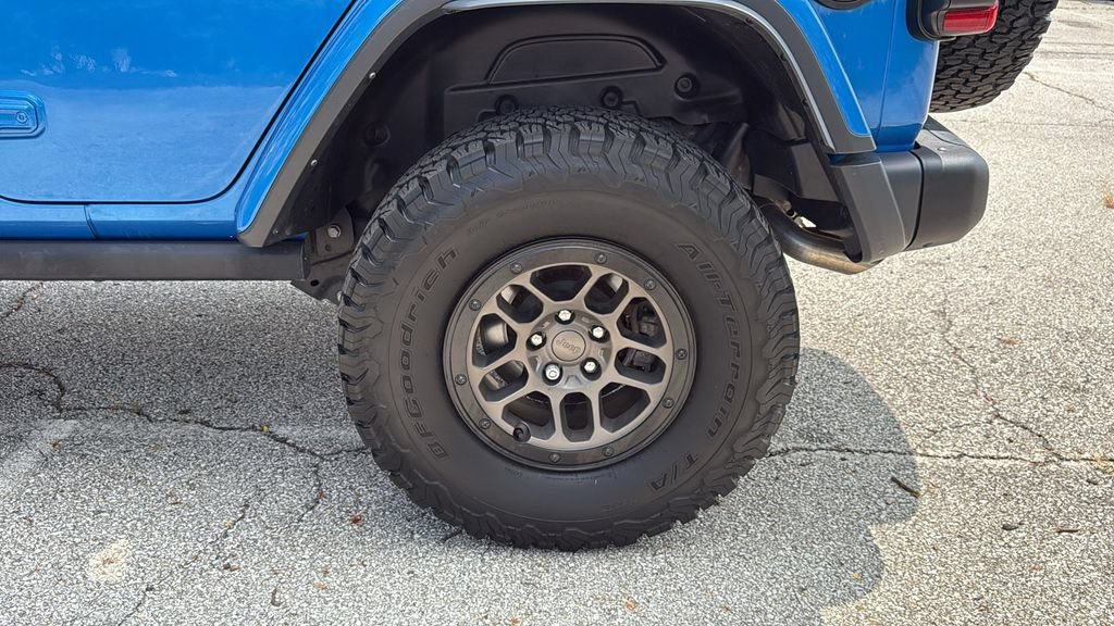 Used 2023 Jeep Wrangler Unlimited Rubicon 392 w/ Xtreme Recon 35" Tire Package AWD/4WD image 30