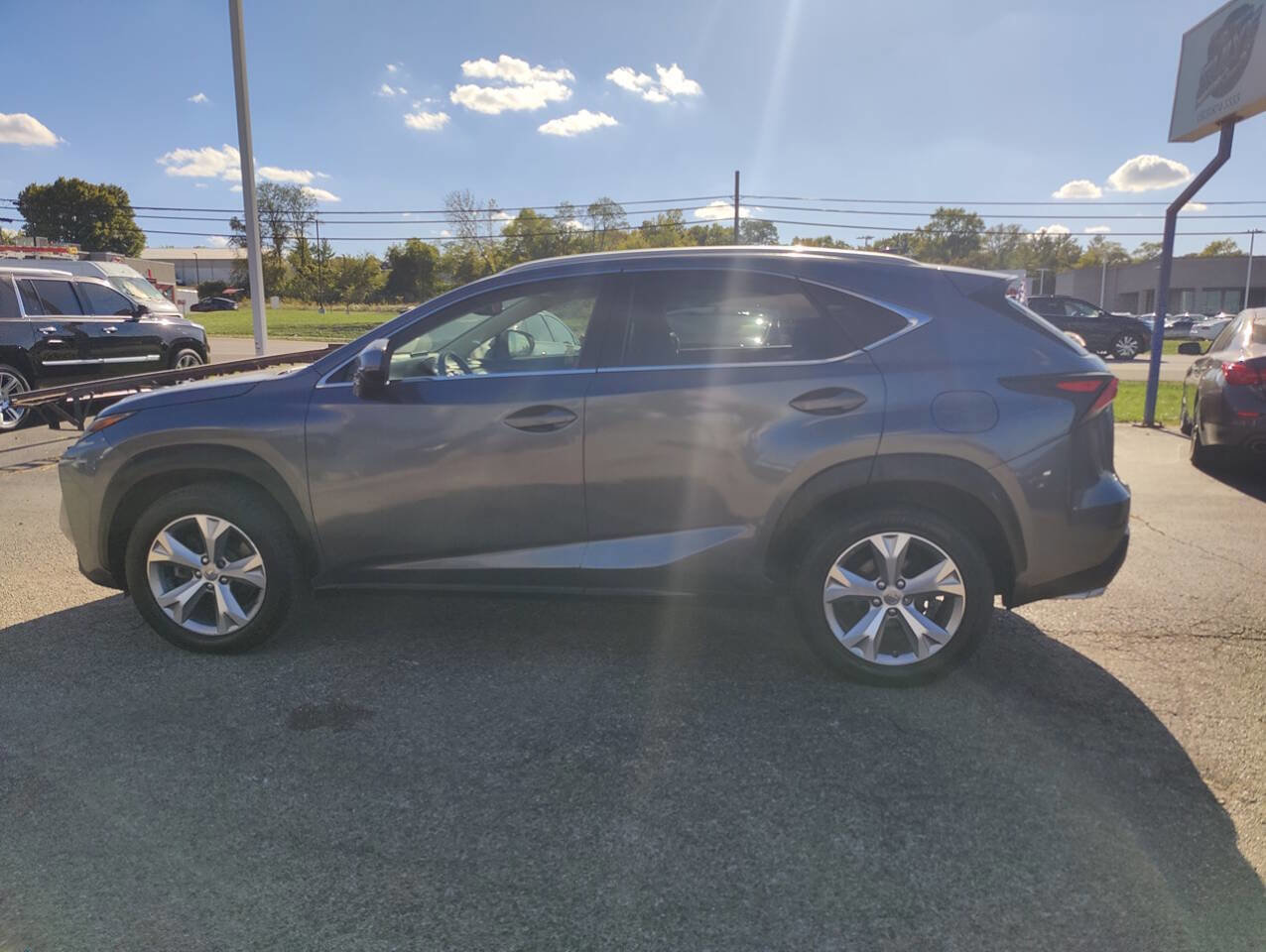 Used 2017 Lexus NX 200t Base AWD 4dr Crossover w/ Premium Package image 6