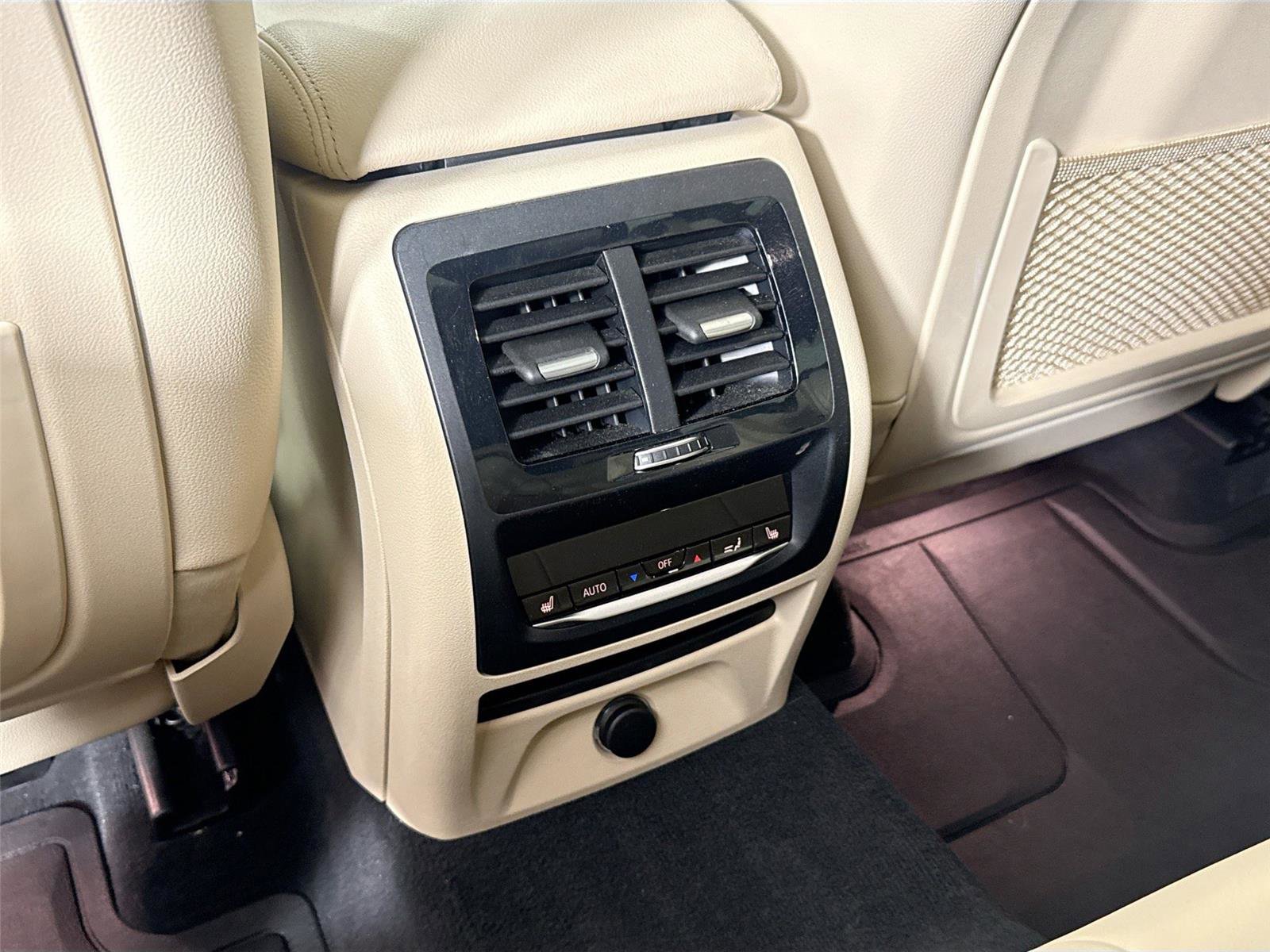 Used 2019 BMW X3 xDrive30i w/ Premium Package image 36