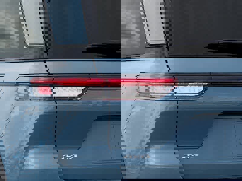 New 2026 Jeep Grand Cherokee Limited w/ Limited Altitude Package image 9