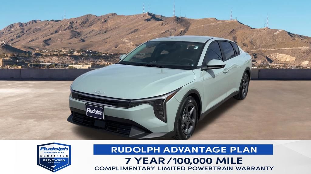 Used 2025 Kia K4 LXS image 1