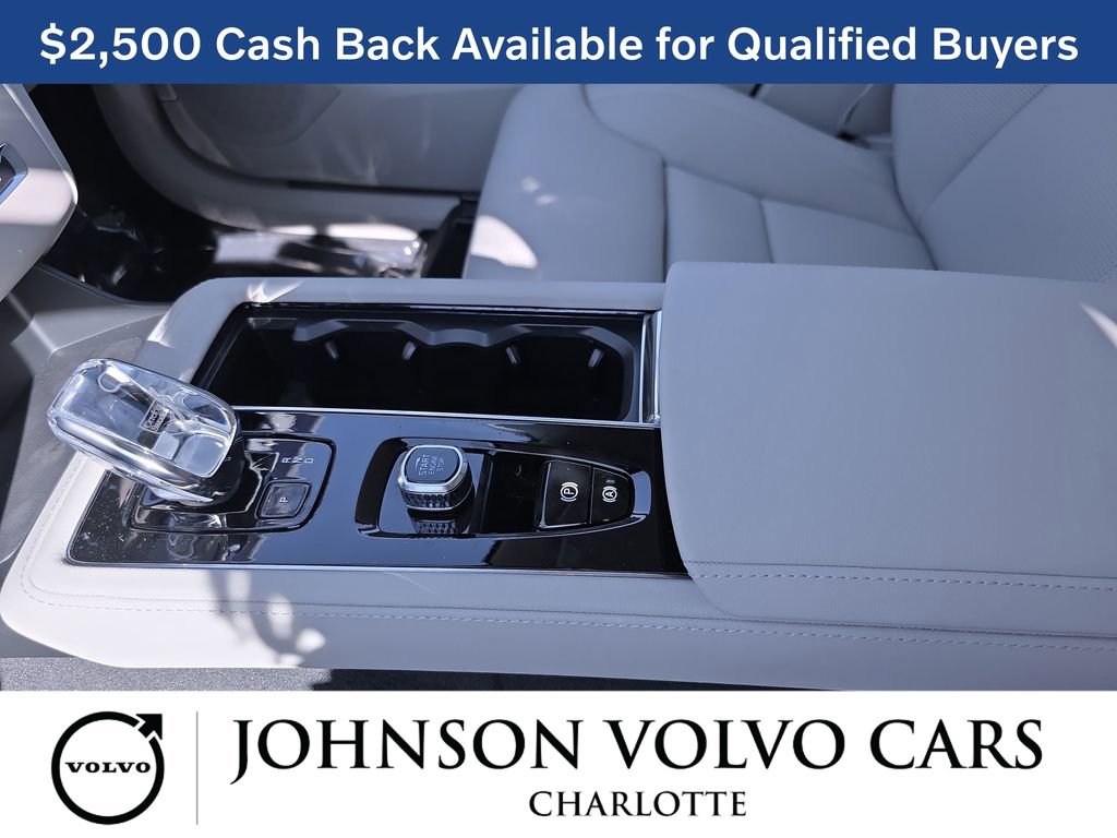 New 2026 Volvo XC90 B6 Ultra w/ Protection Package image 28