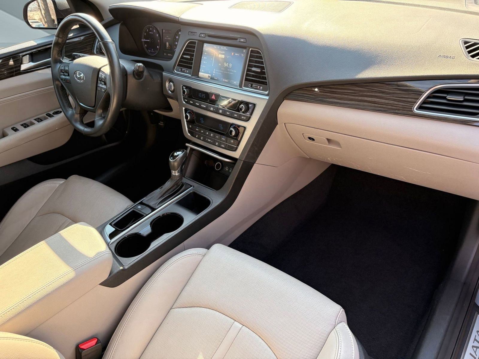 Used 2015 Hyundai Sonata Limited w/ Option Group 05 image 28